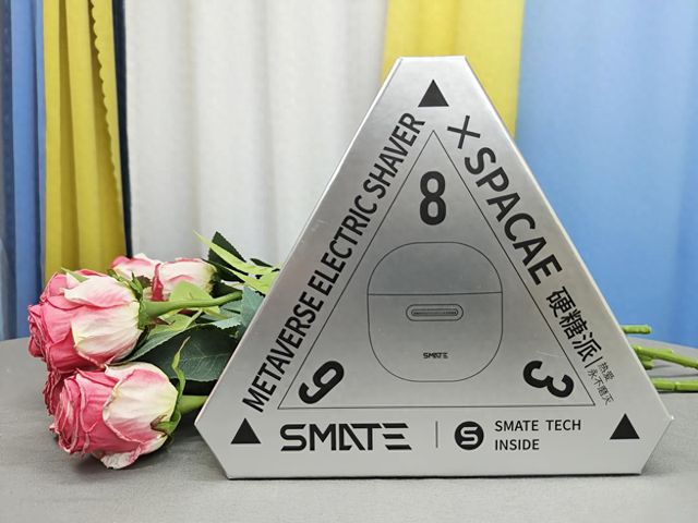 须眉硬米乐M6 M6米乐糖派电动剃须刀：一份精致的礼物为爱而生(图1)