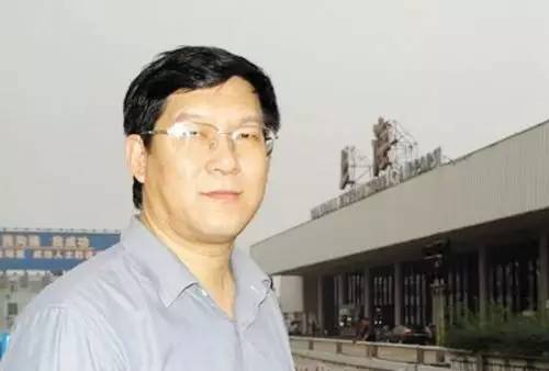 12年打造中国最大彩电品牌遭下属抛弃入狱6年54岁再出发米乐 M6造出“客车界特斯拉”！(图11)